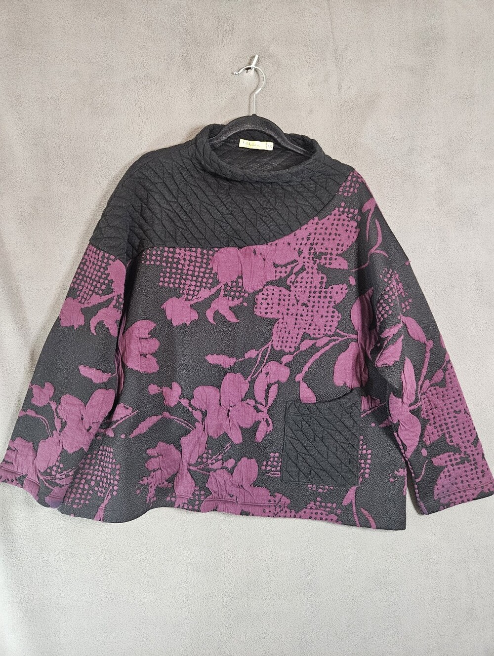 Nessa Top sangria Chalet et Ceci Mockneck Textured floral artsy Womens Plus 1X